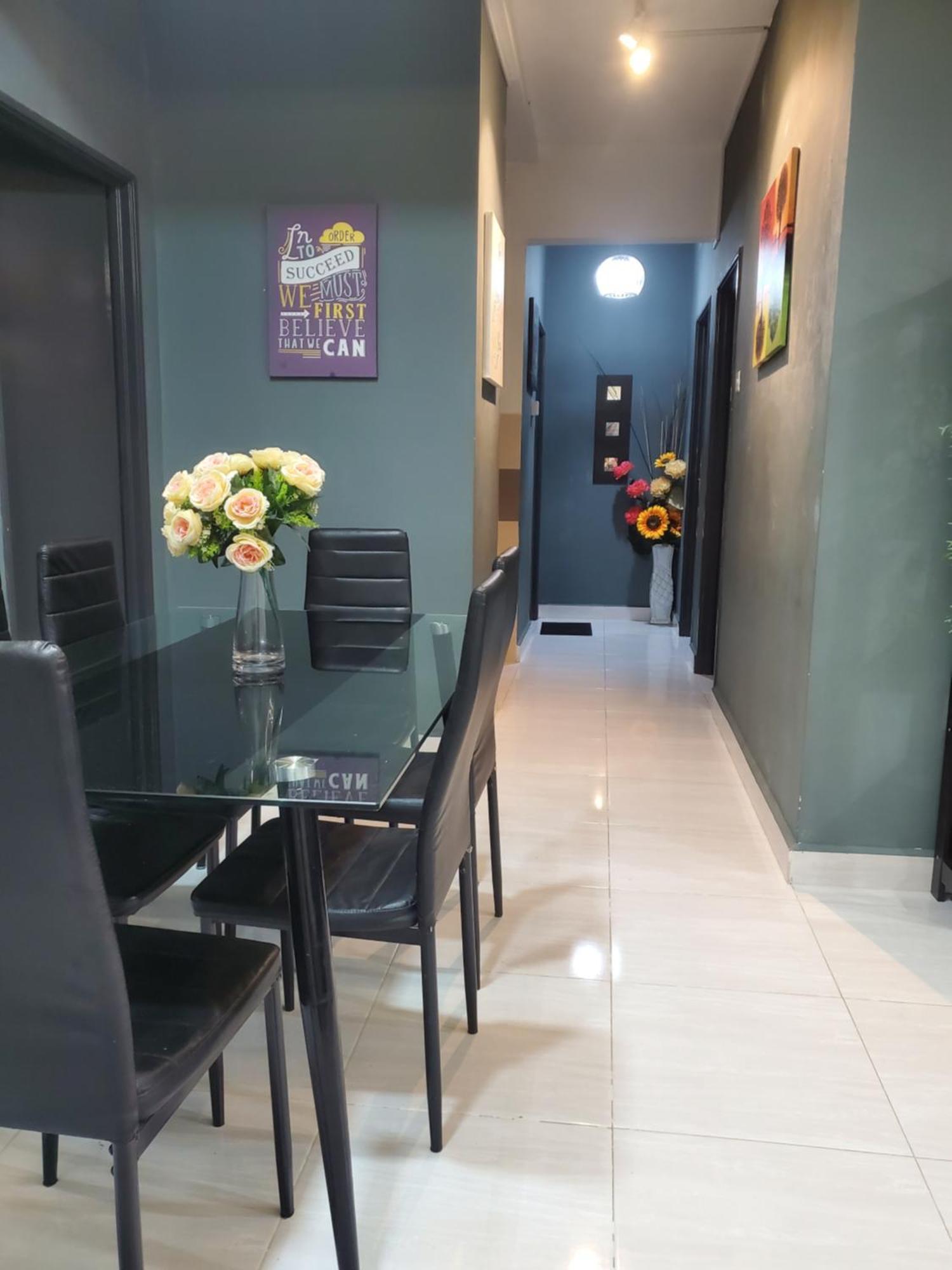 Casa Inderaloka Pantai Batu Buruk Apartamento Kuala Terengganu Exterior foto