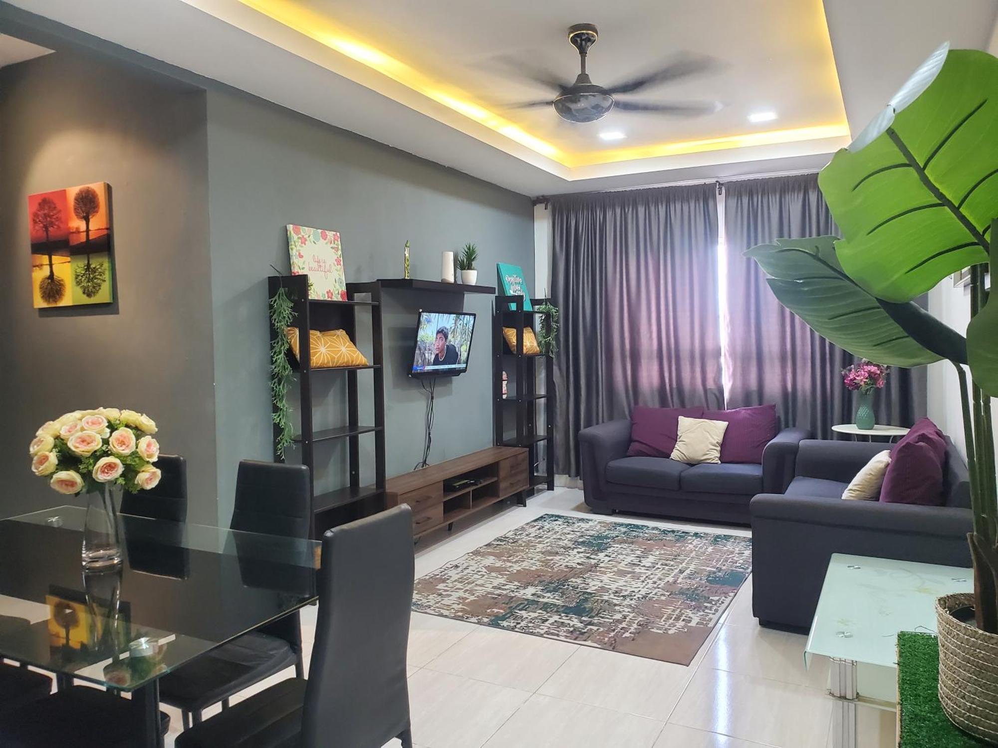 Casa Inderaloka Pantai Batu Buruk Apartamento Kuala Terengganu Exterior foto